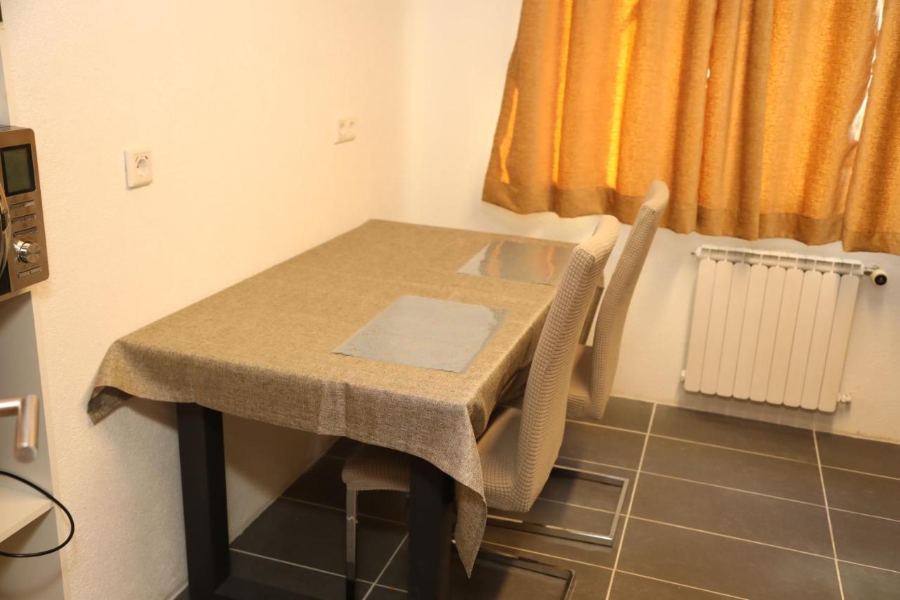 Ferienwohnung Kassel Esterno foto