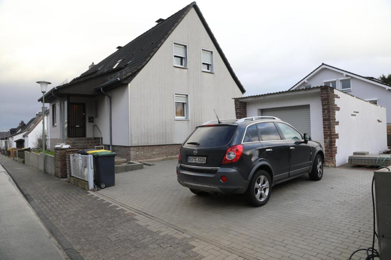 Ferienwohnung Kassel Esterno foto